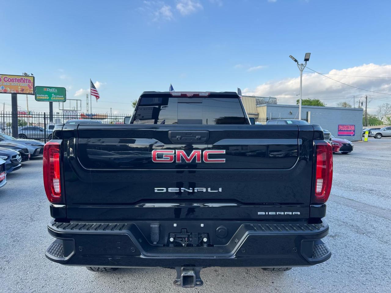 GMC Sierra 2500HD Denali Crew Cab 4WD 2021