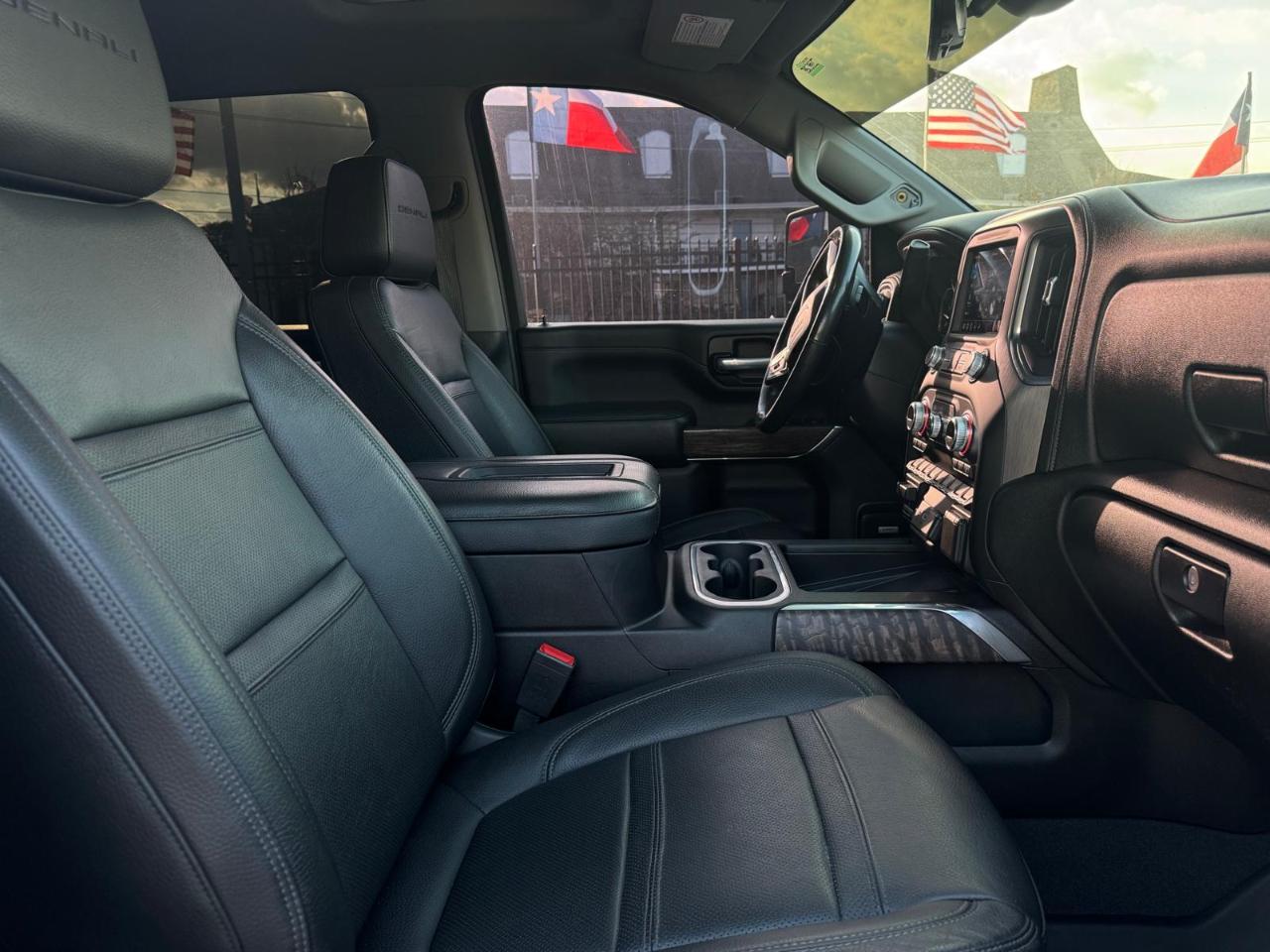 GMC Sierra 2500HD Denali Crew Cab 4WD 2021