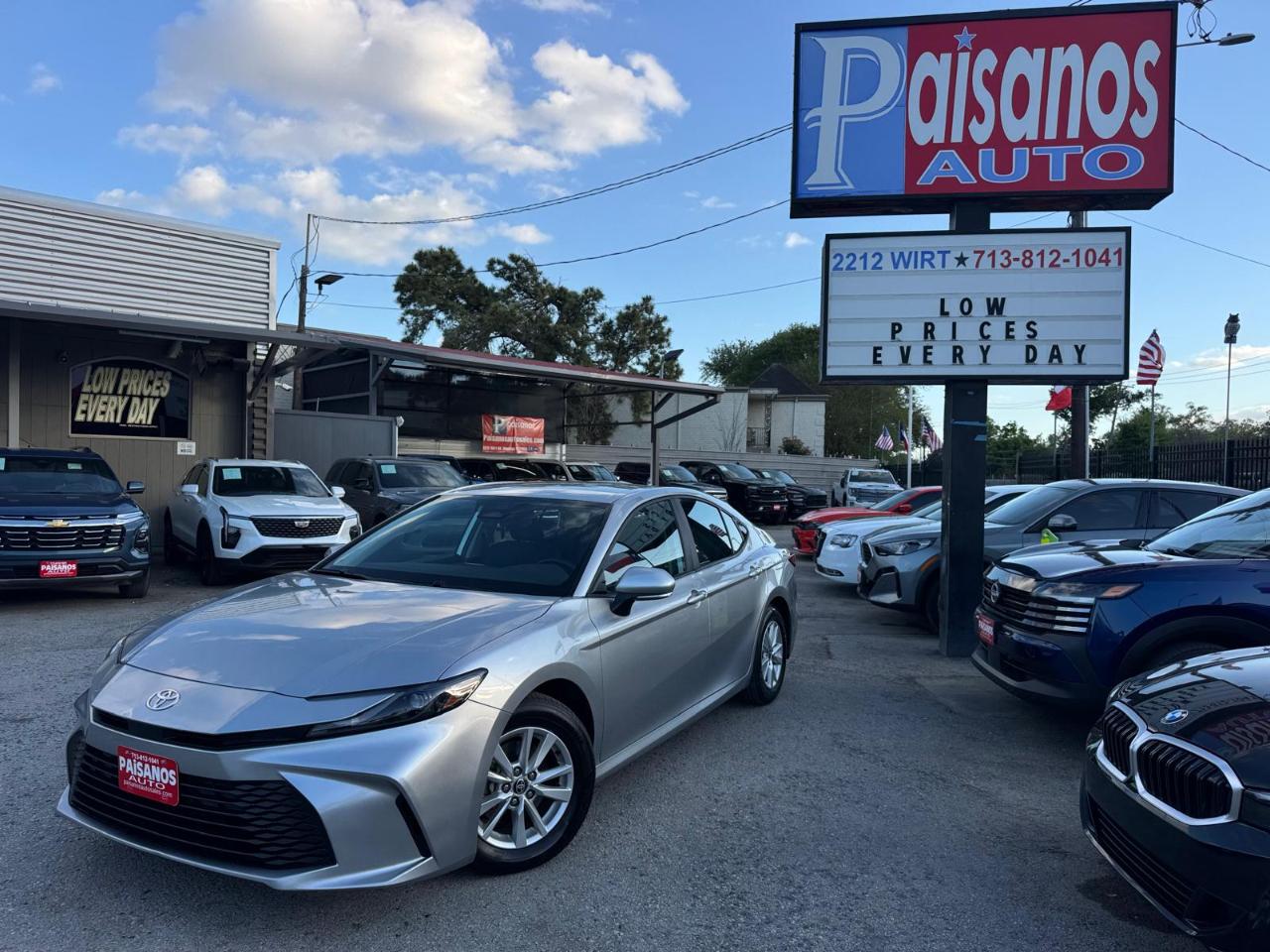 Toyota Camry Hybrid LE 2025