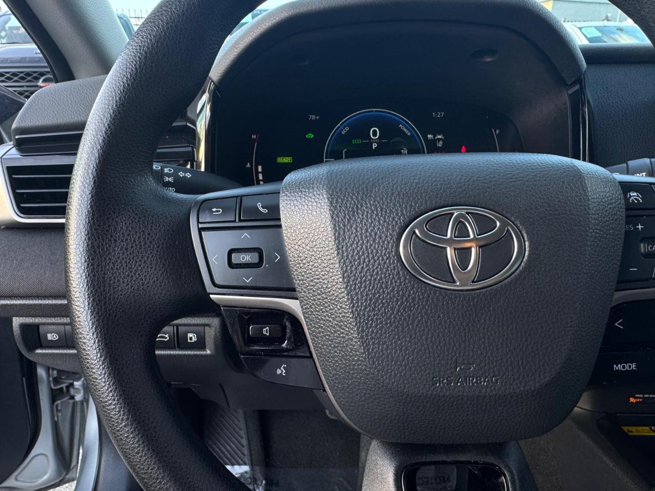 Toyota Camry Hybrid LE 2025