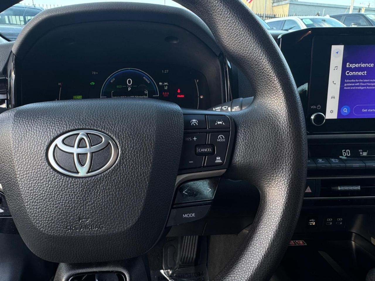 Toyota Camry Hybrid LE 2025