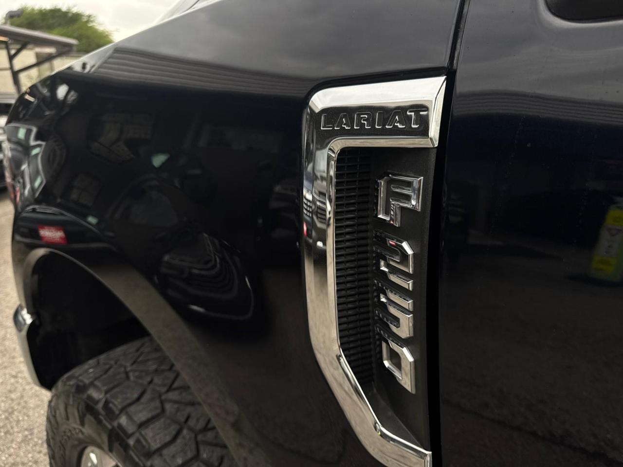 Ford F-250 SD Lariat 2021
