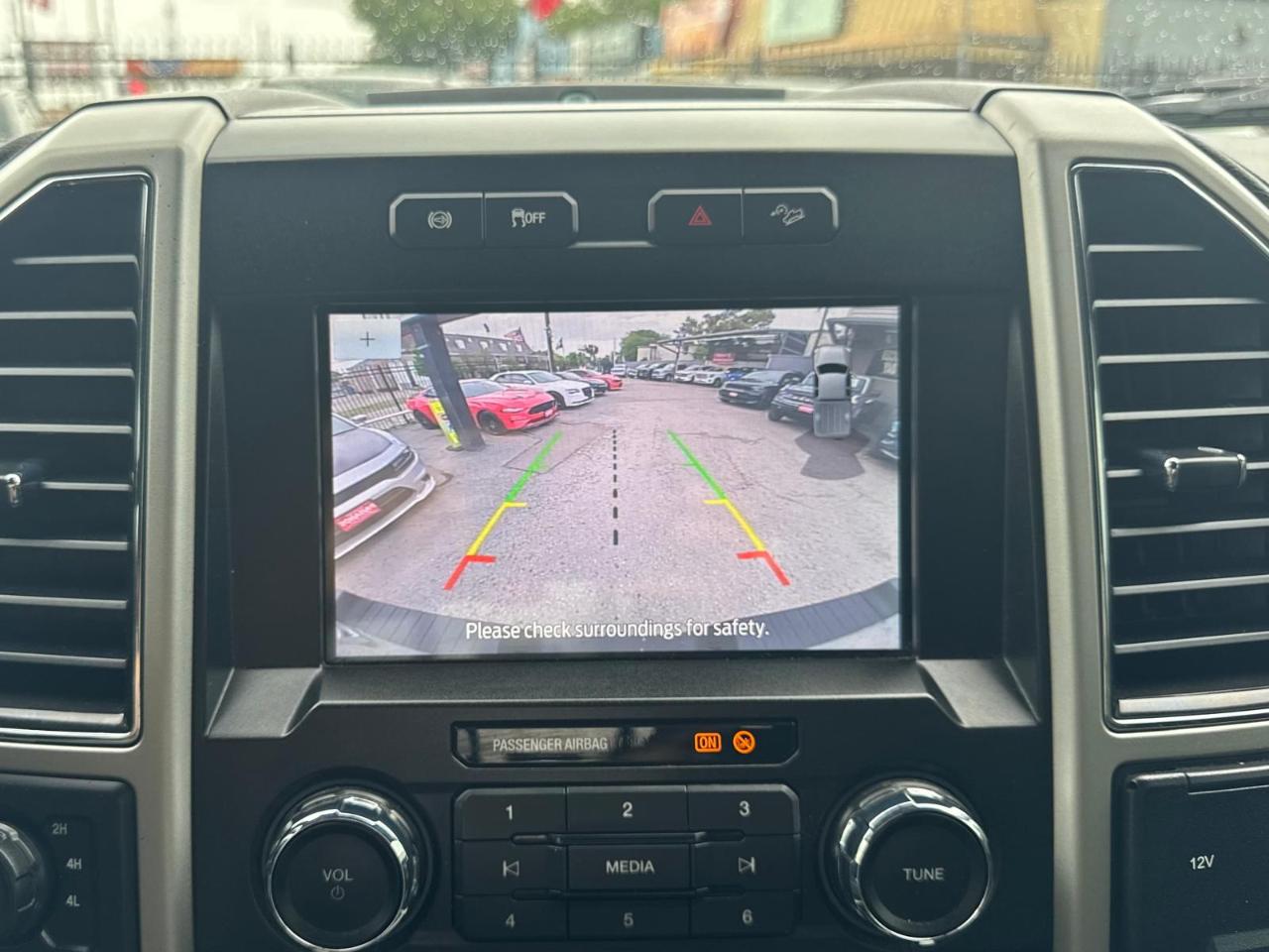 Ford F-250 SD Lariat 2021