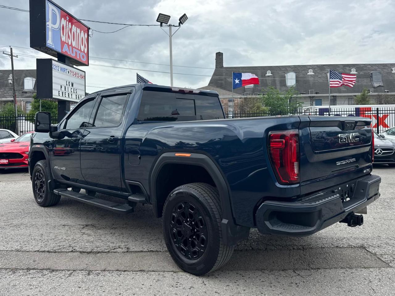 GMC Sierra 2500HD AT4 Crew Cab Long Box 4WD 2020