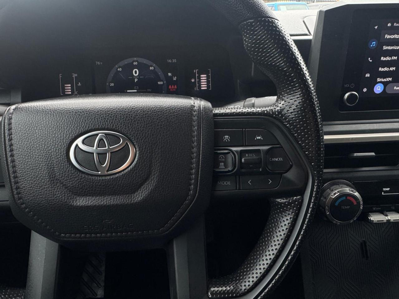 Toyota Tacoma SR Double Cab 4WD 2025