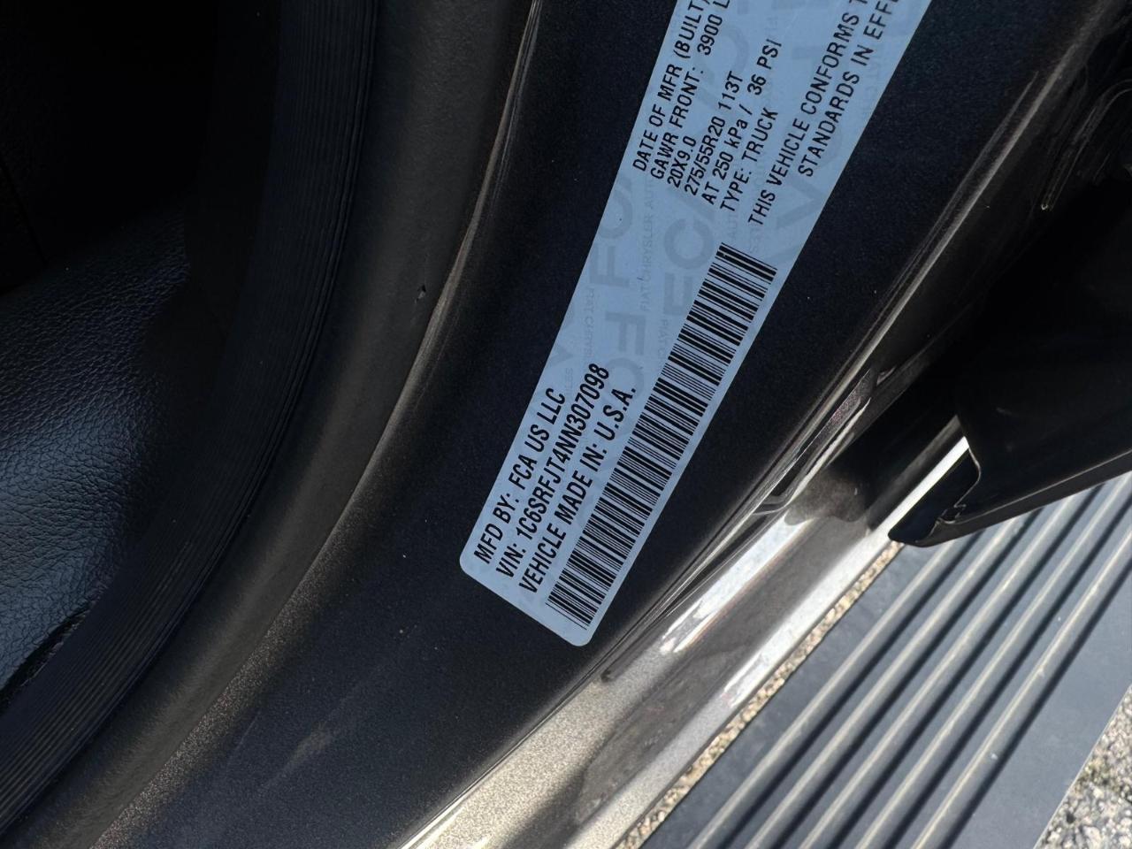 RAM 1500 Laramie Crew Cab SWB 4WD 2022