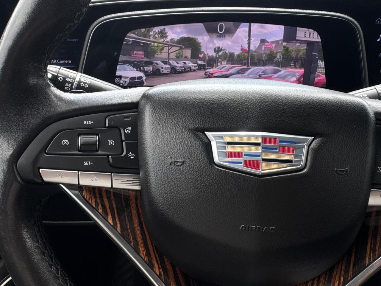 Cadillac Escalade Luxury 4WD 2022