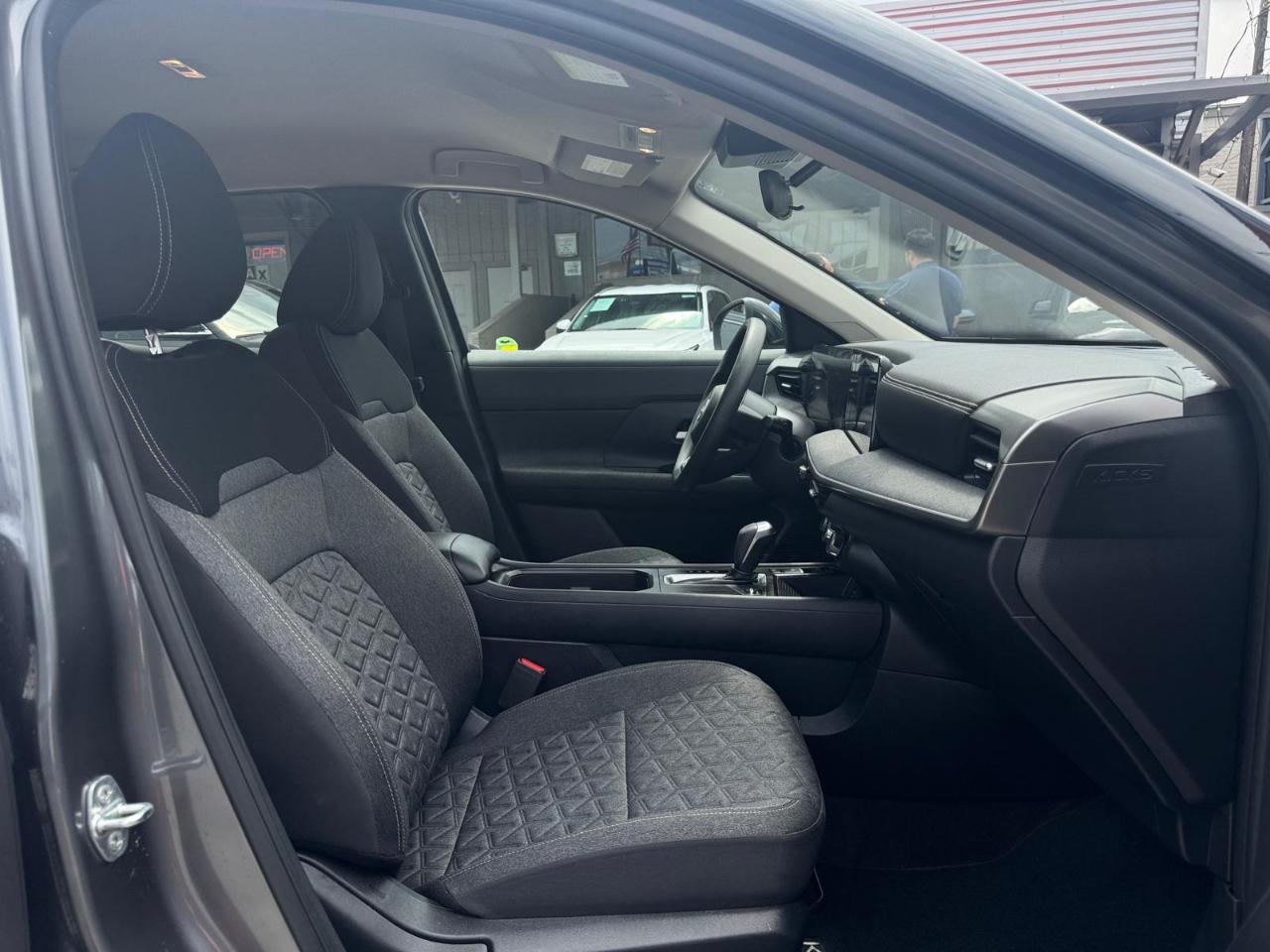 Nissan Kicks SV 2025