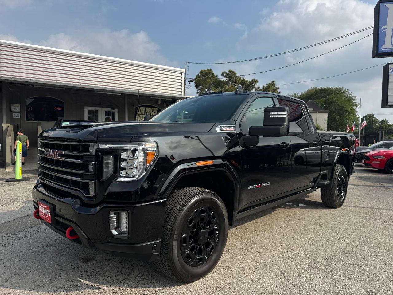 GMC Sierra 2500HD AT4 Crew Cab 4WD 2022