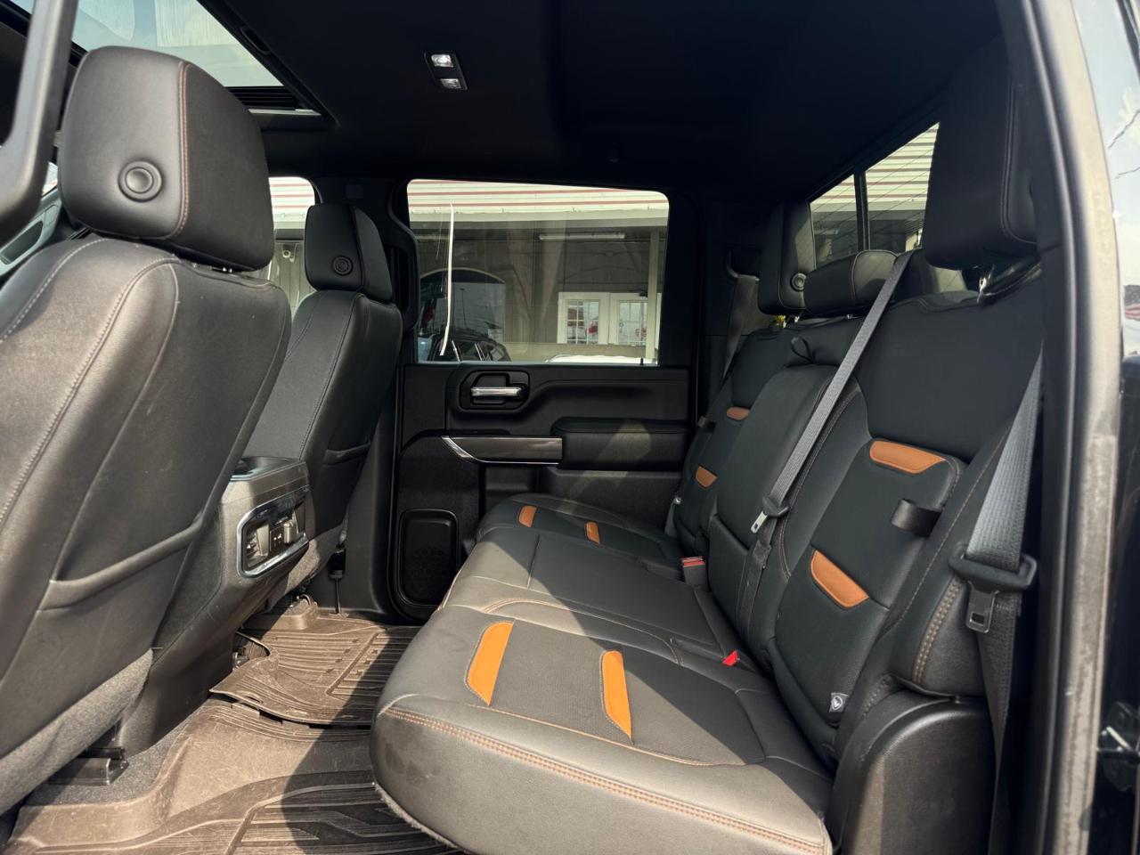 GMC Sierra 2500HD AT4 Crew Cab 4WD 2022