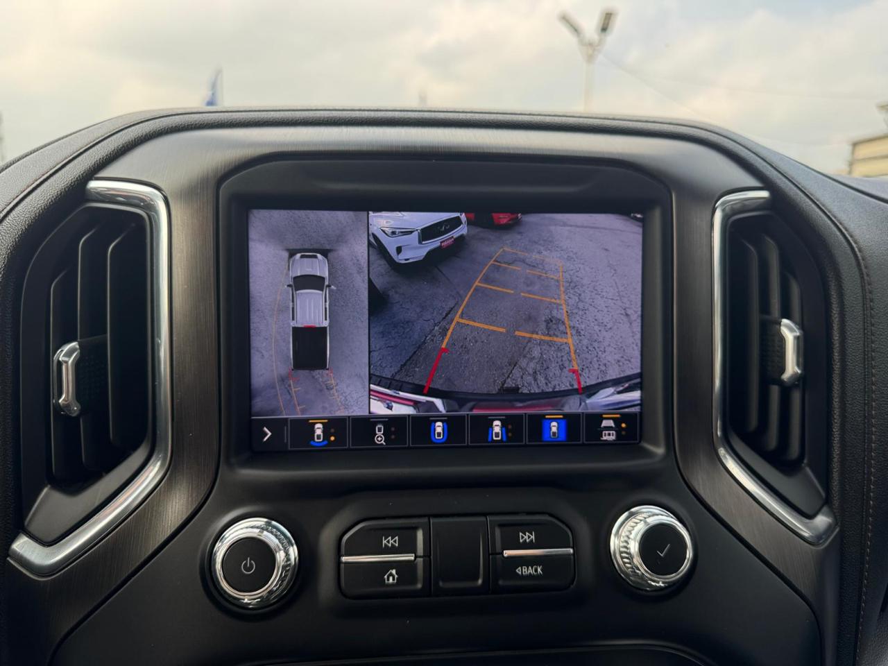 GMC Sierra 2500HD AT4 Crew Cab 4WD 2022