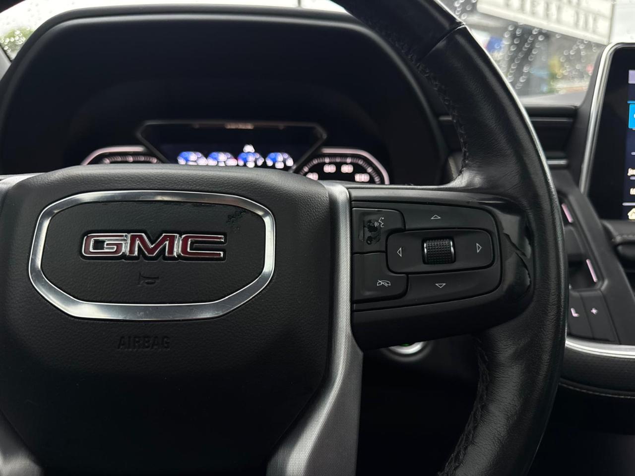 GMC Yukon SLT 2WD 2021