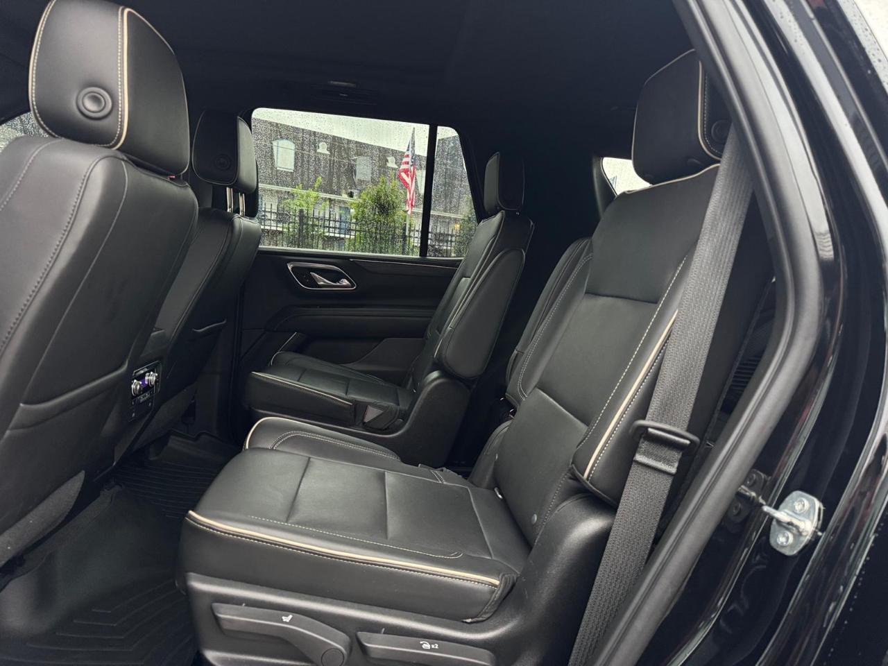 GMC Yukon SLT 2WD 2021