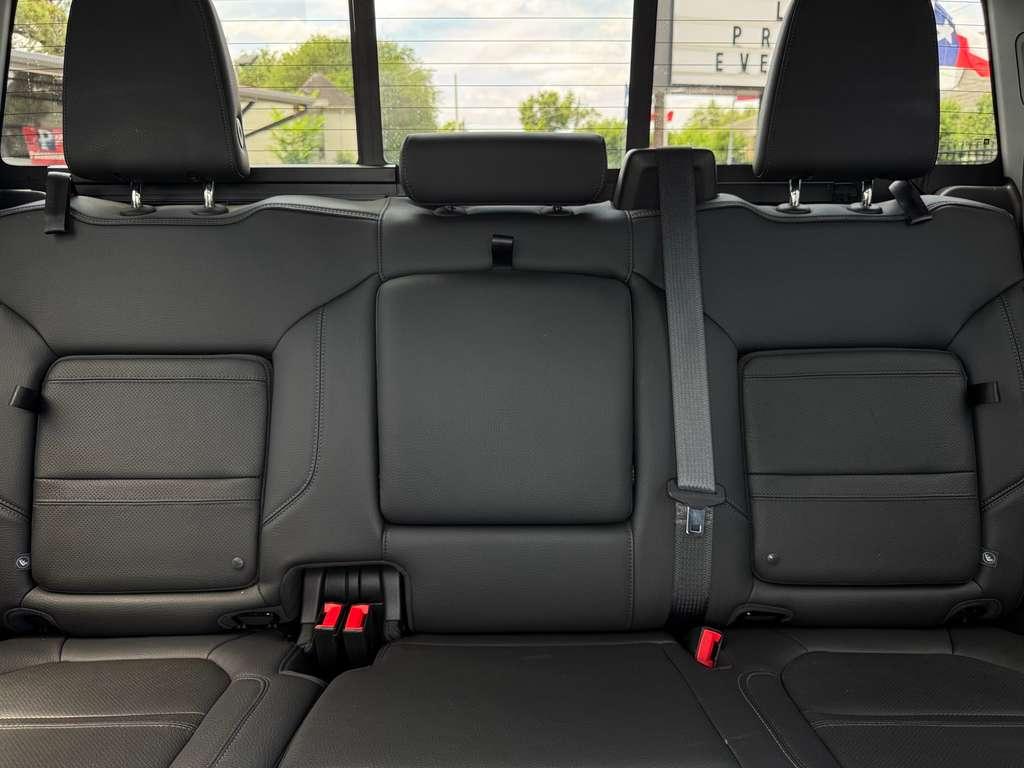GMC Sierra 2500HD Denali Crew Cab 4WD 2021