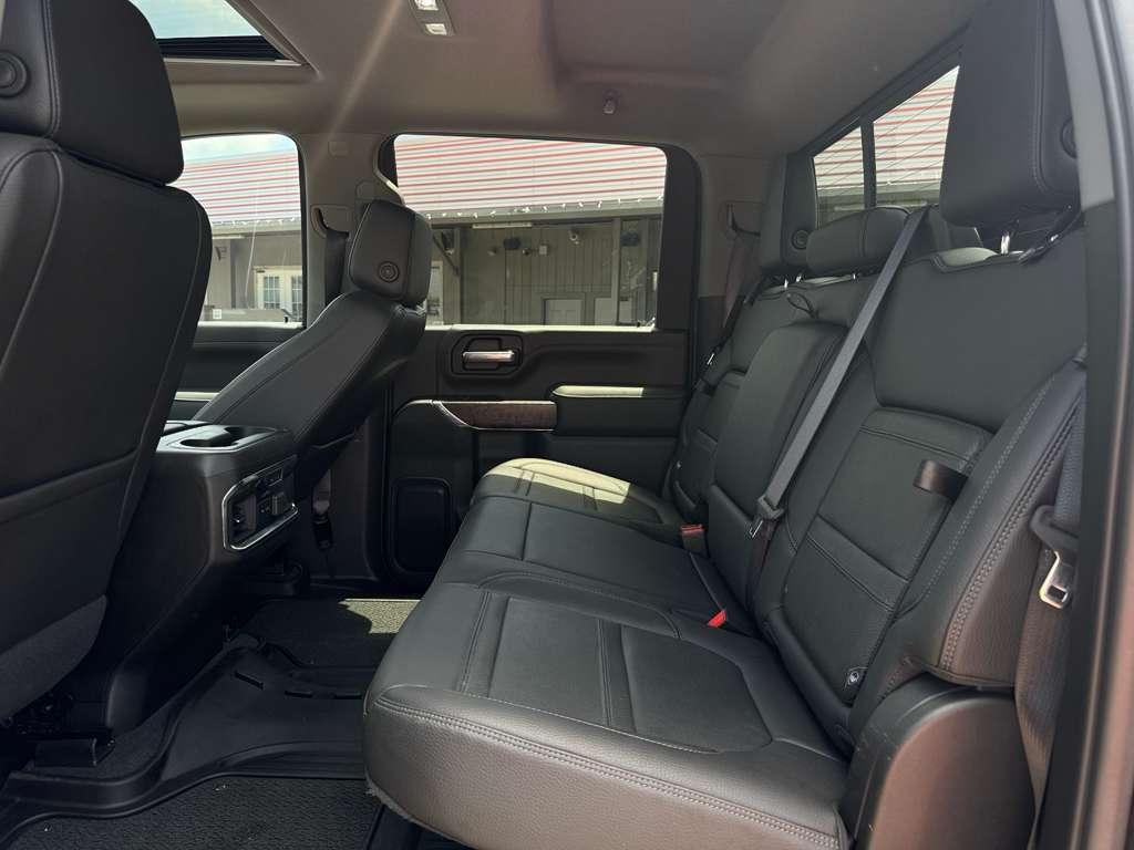 GMC Sierra 2500HD Denali Crew Cab 4WD 2021