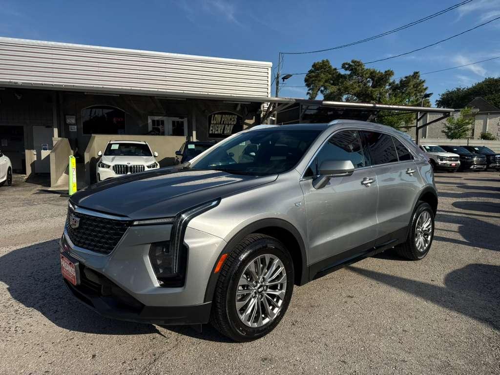 Cadillac XT4 Premium Luxury AWD 2024
