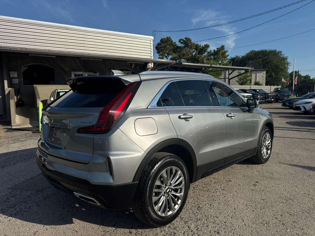 Cadillac XT4 Premium Luxury AWD 2024