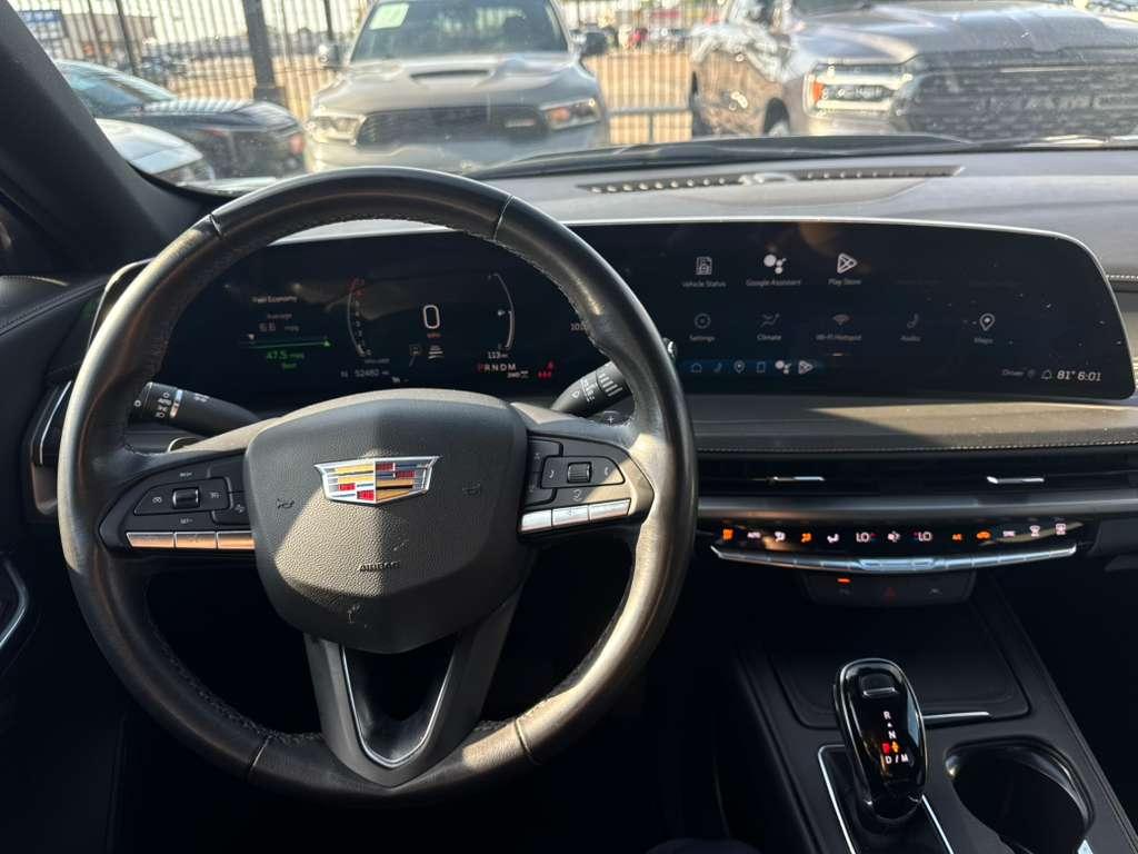Cadillac XT4 Premium Luxury AWD 2024