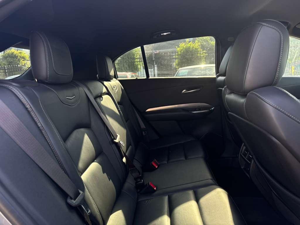 Cadillac XT4 Premium Luxury AWD 2024