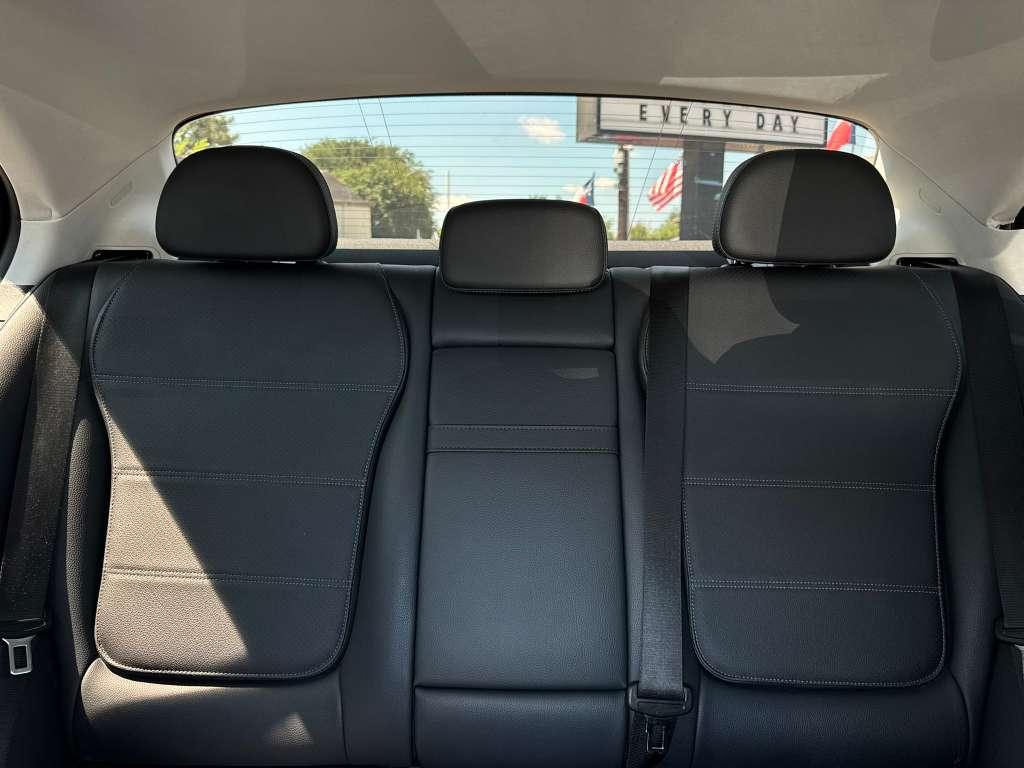 Mercedes-Benz C-Class C300 Sedan 2023