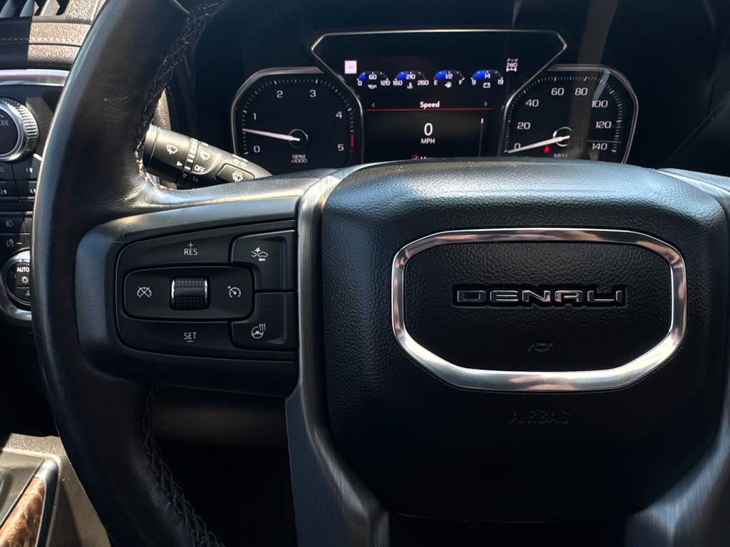 GMC Sierra 2500HD Denali Crew Cab 4WD SB 2022