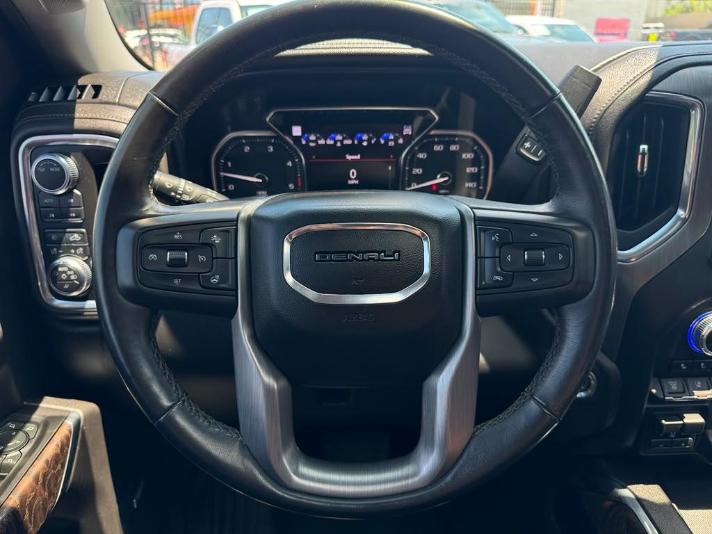 GMC Sierra 2500HD Denali Crew Cab 4WD SB 2022