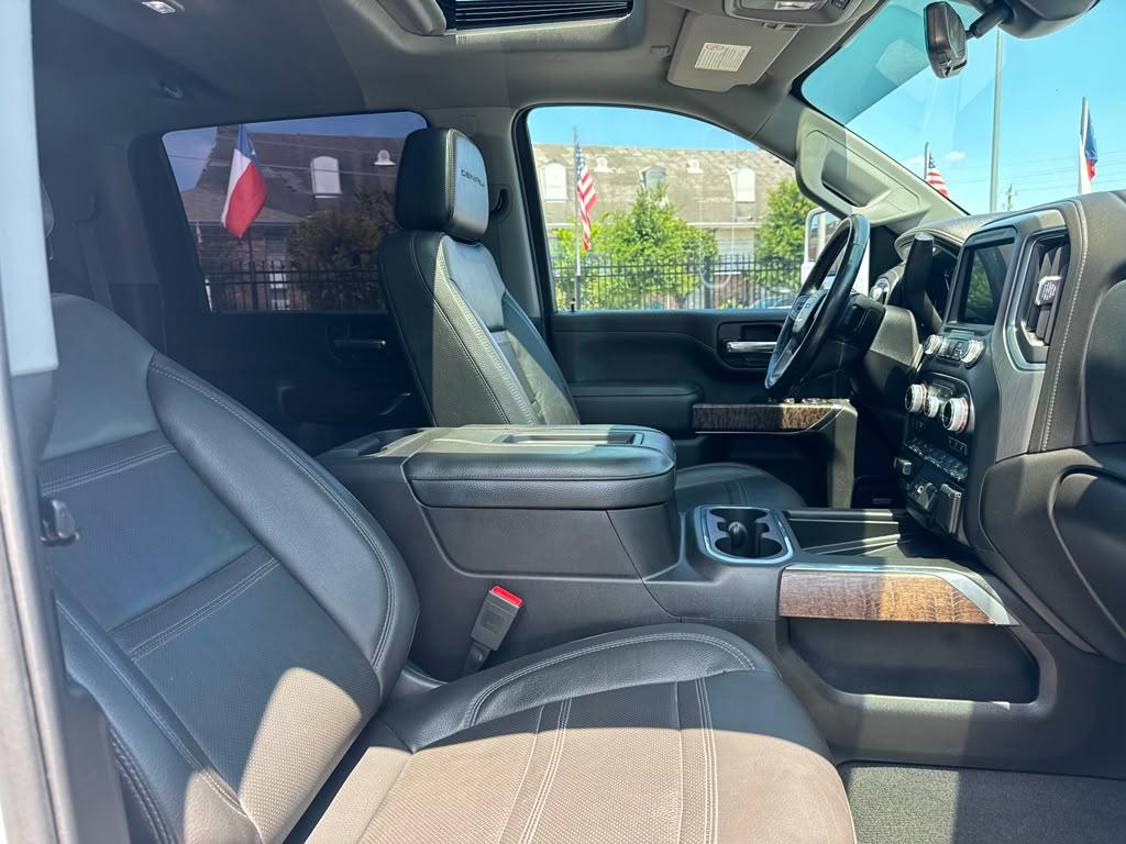 GMC Sierra 2500HD Denali Crew Cab 4WD SB 2022