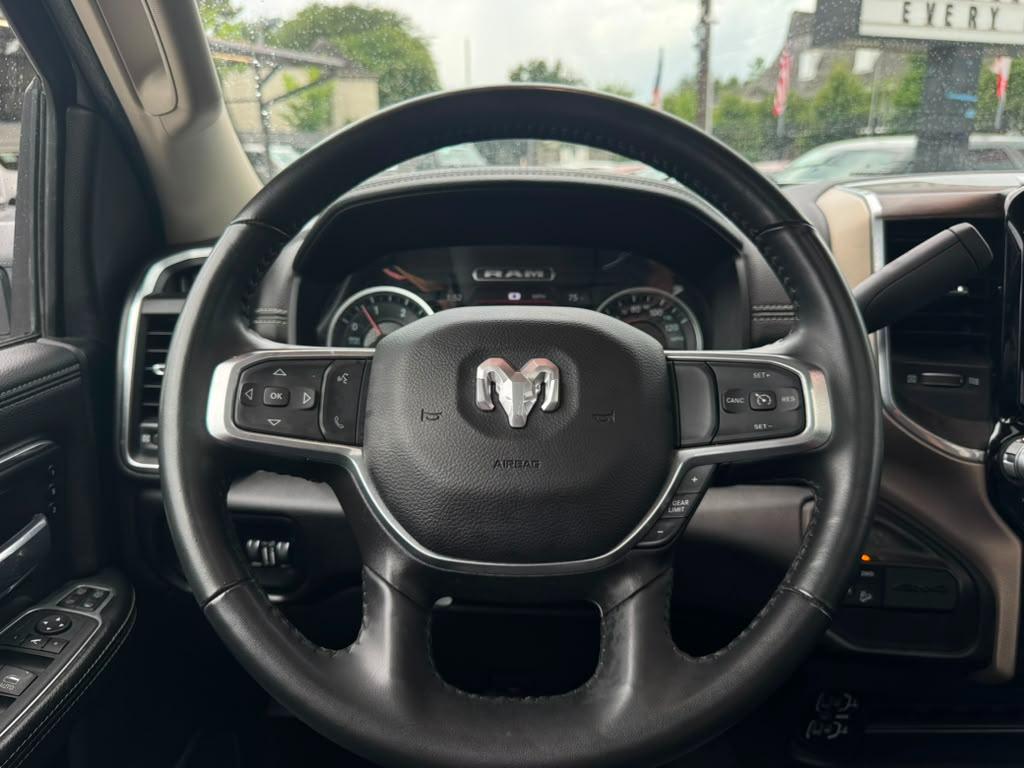 RAM 2500 Laramie Crew Cab SWB 4WD 2024