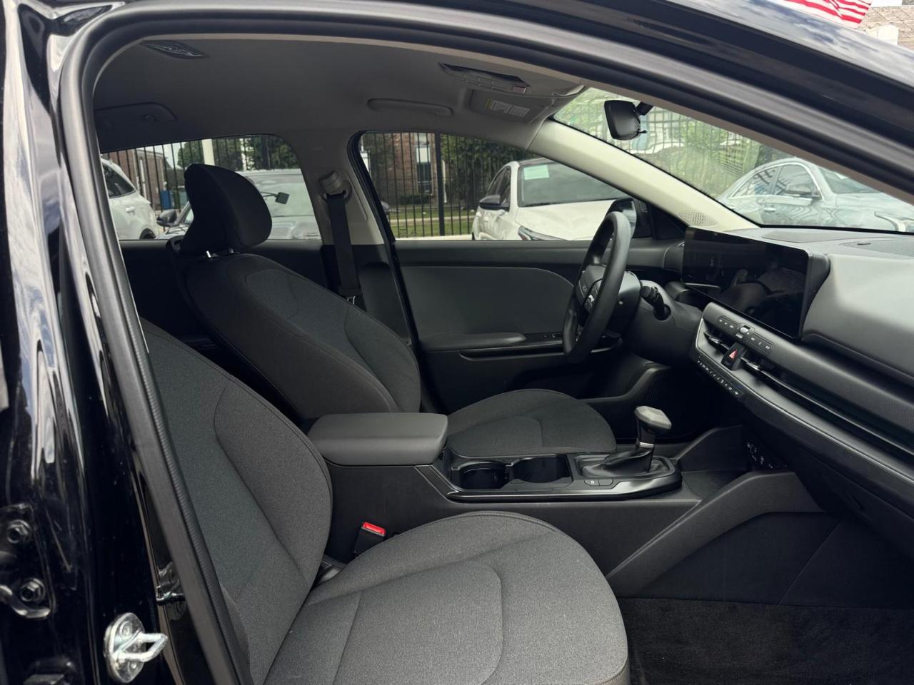 Kia K4 LX 2025