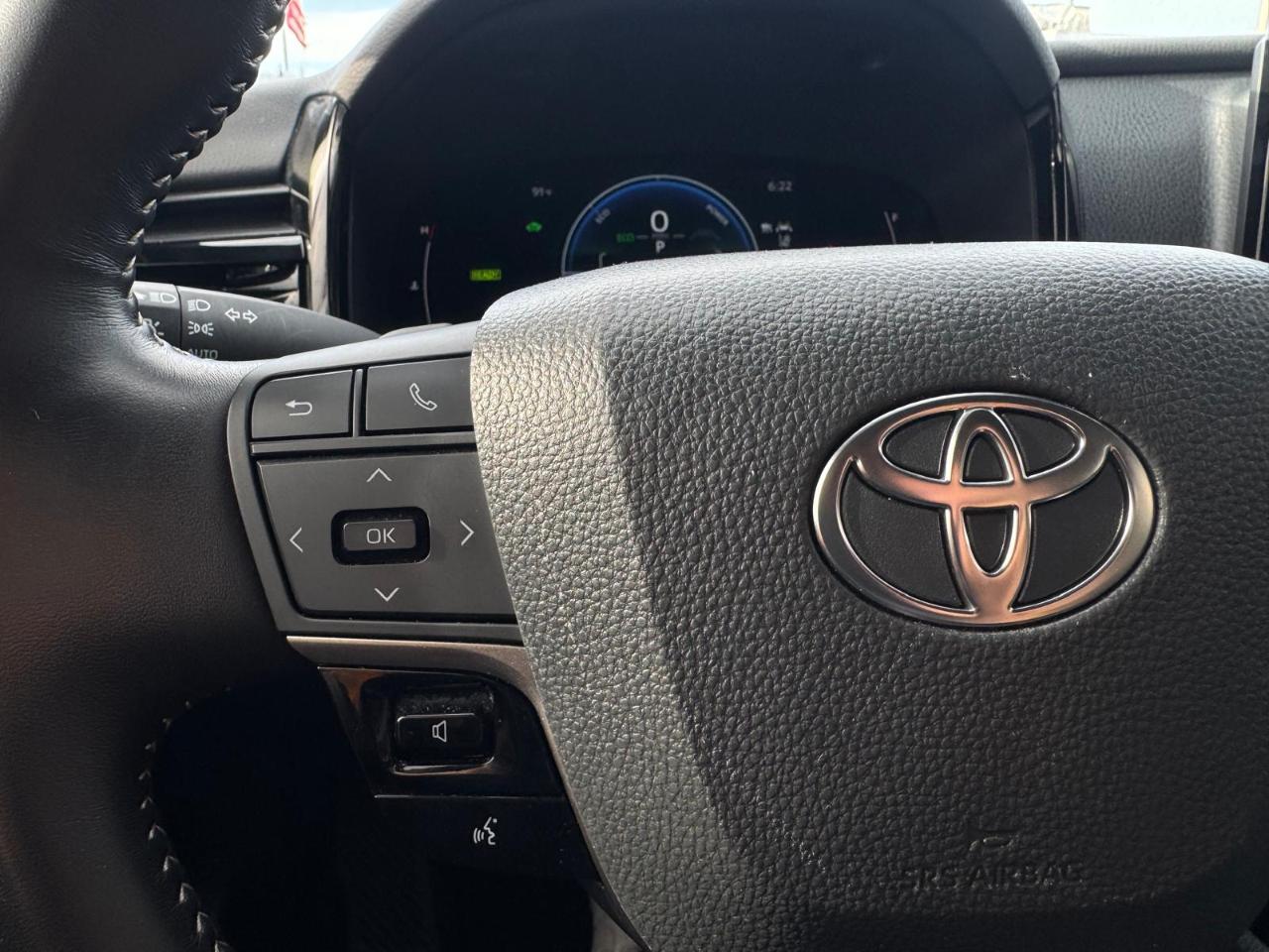 Toyota Camry Hybrid XLE 2025
