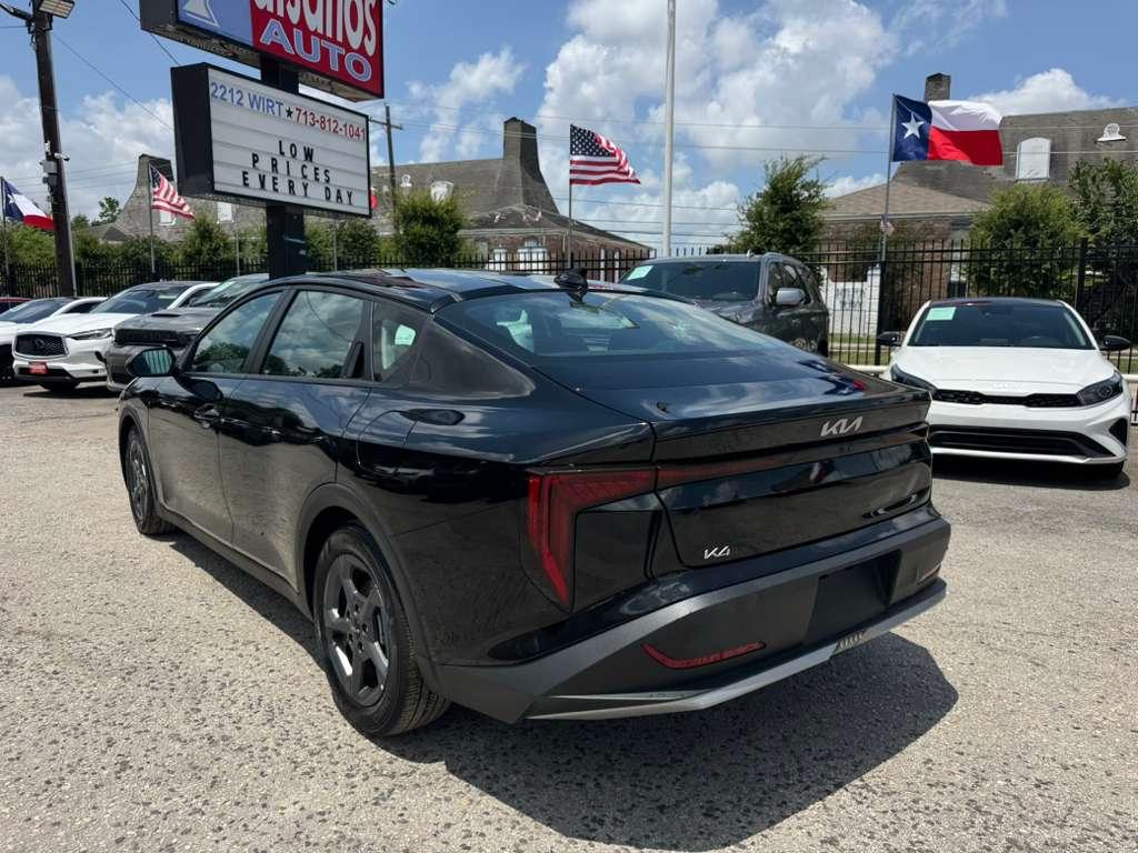 Kia K4 LX 2025