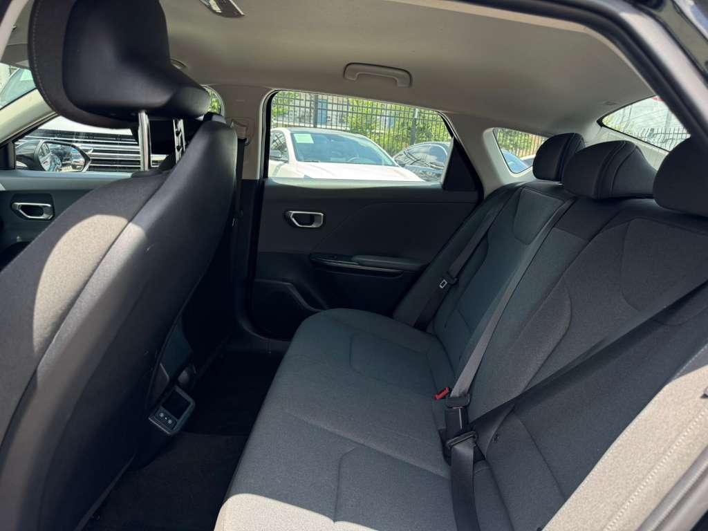 Kia K4 LX 2025