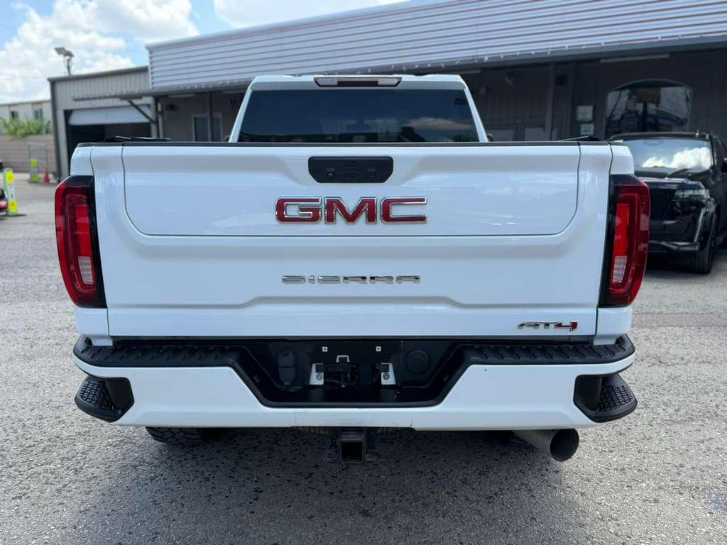 GMC Sierra 2500HD AT4 Crew Cab 4WD 2022