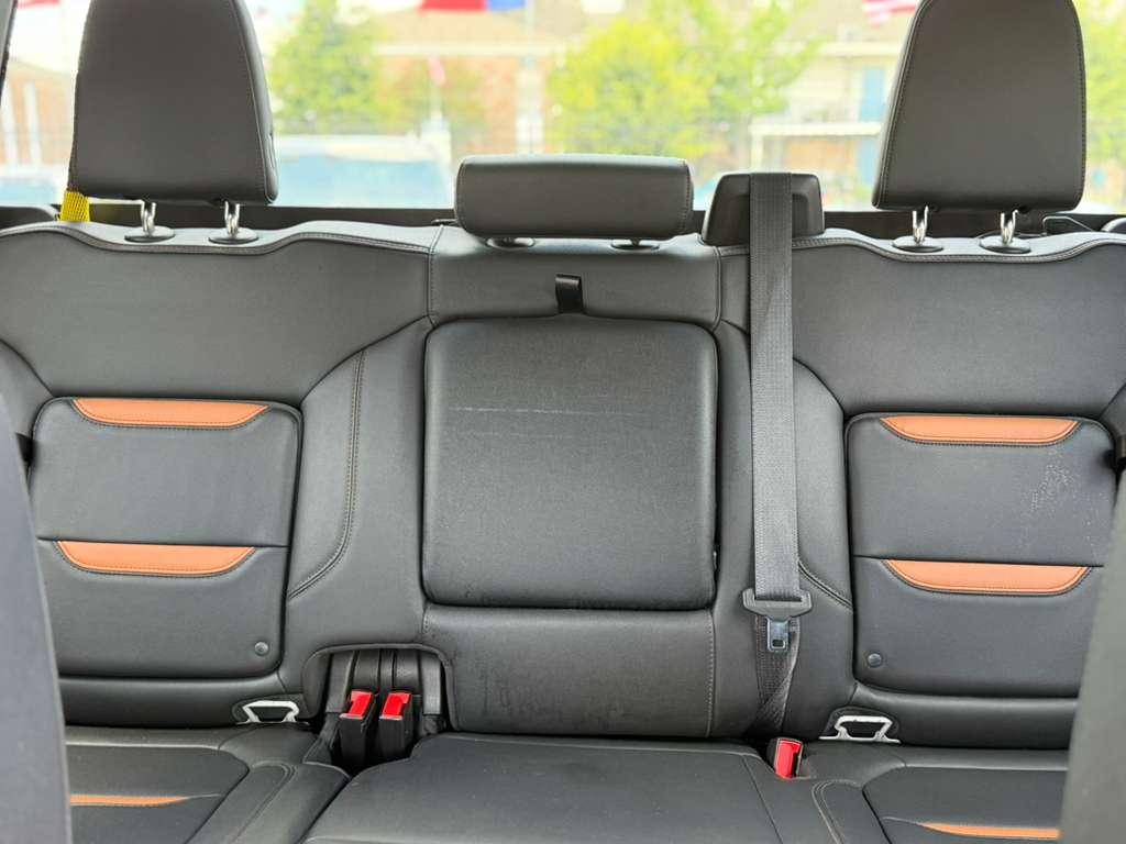 GMC Sierra 2500HD AT4 Crew Cab 4WD 2022