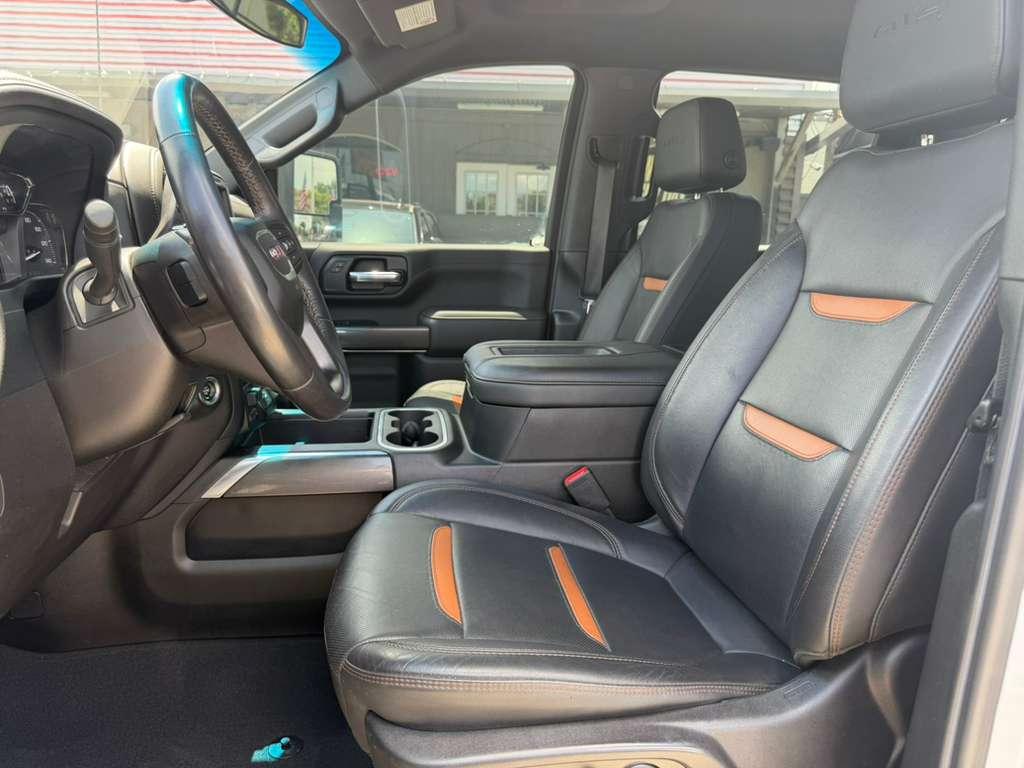 GMC Sierra 2500HD AT4 Crew Cab 4WD 2022
