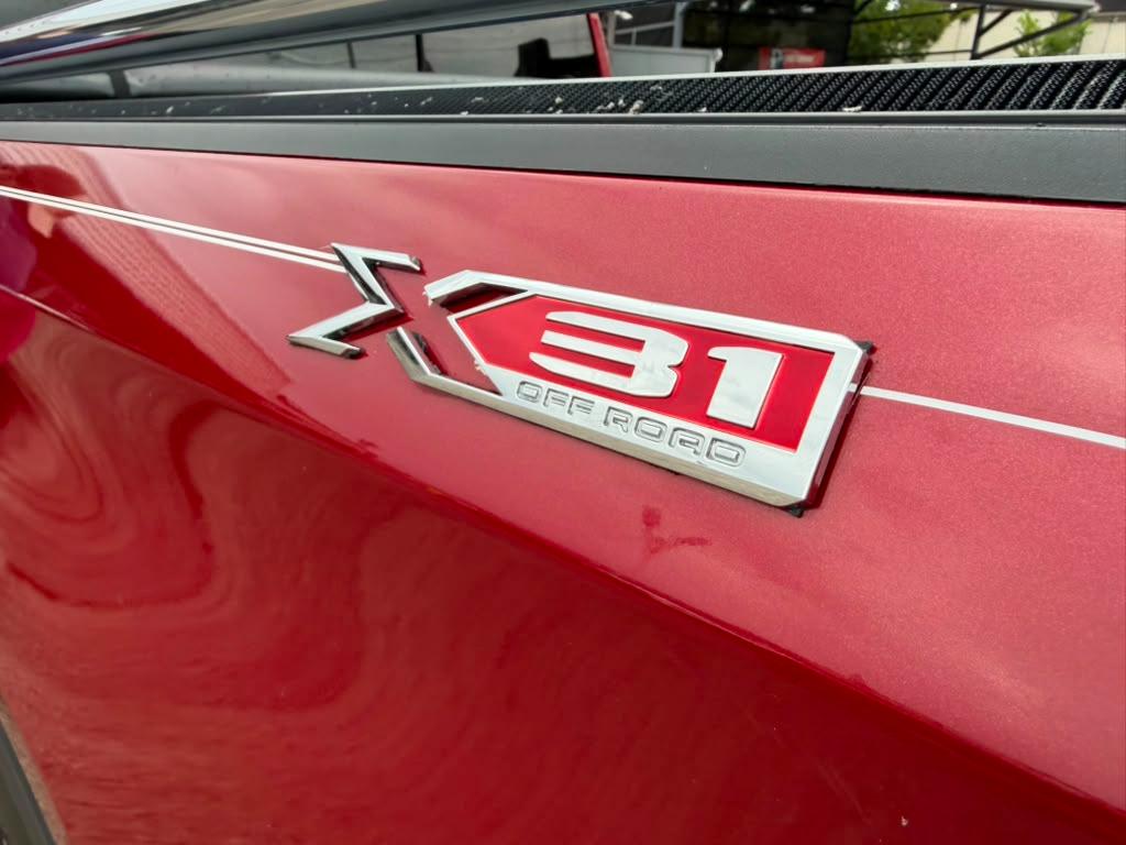 GMC Sierra 1500 SLT Crew Cab 4WD 2022