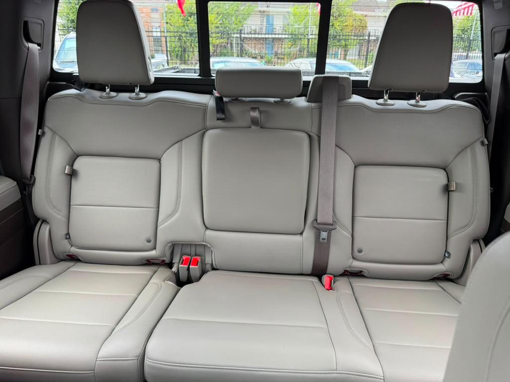 GMC Sierra 1500 SLT Crew Cab 4WD 2022