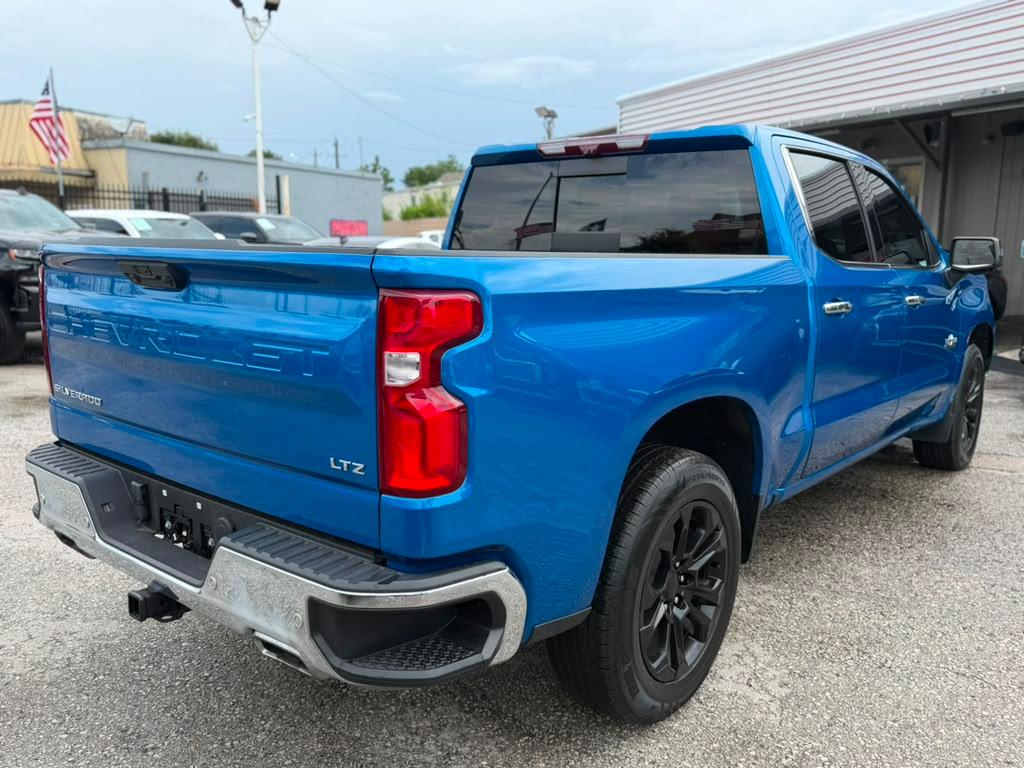 Chevrolet Silverado 1500 LTZ Crew Cab 4WD 2022