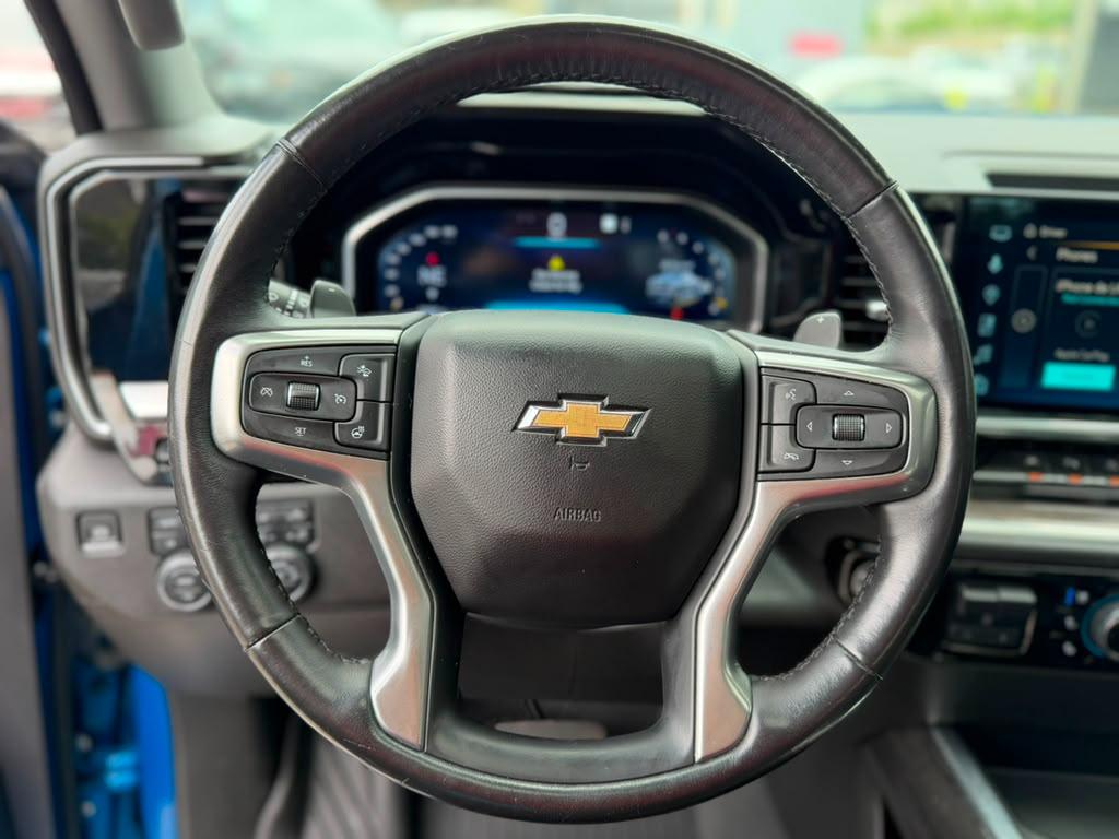 Chevrolet Silverado 1500 LTZ Crew Cab 4WD 2022
