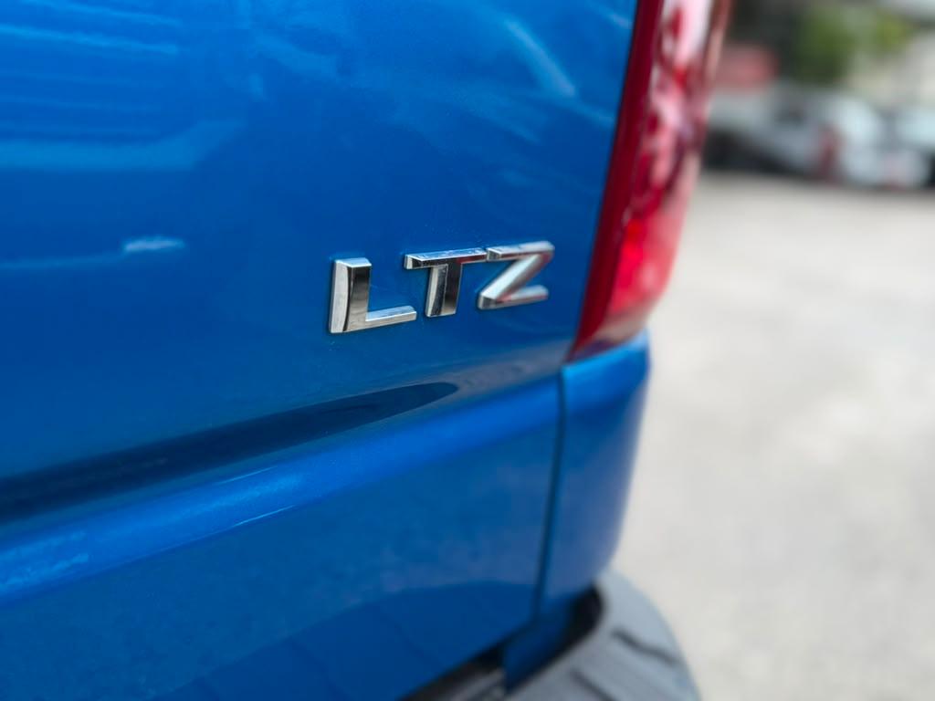 Chevrolet Silverado 1500 LTZ Crew Cab 4WD 2022