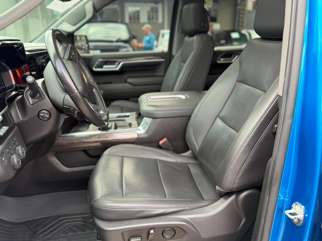 Chevrolet Silverado 1500 LTZ Crew Cab 4WD 2022
