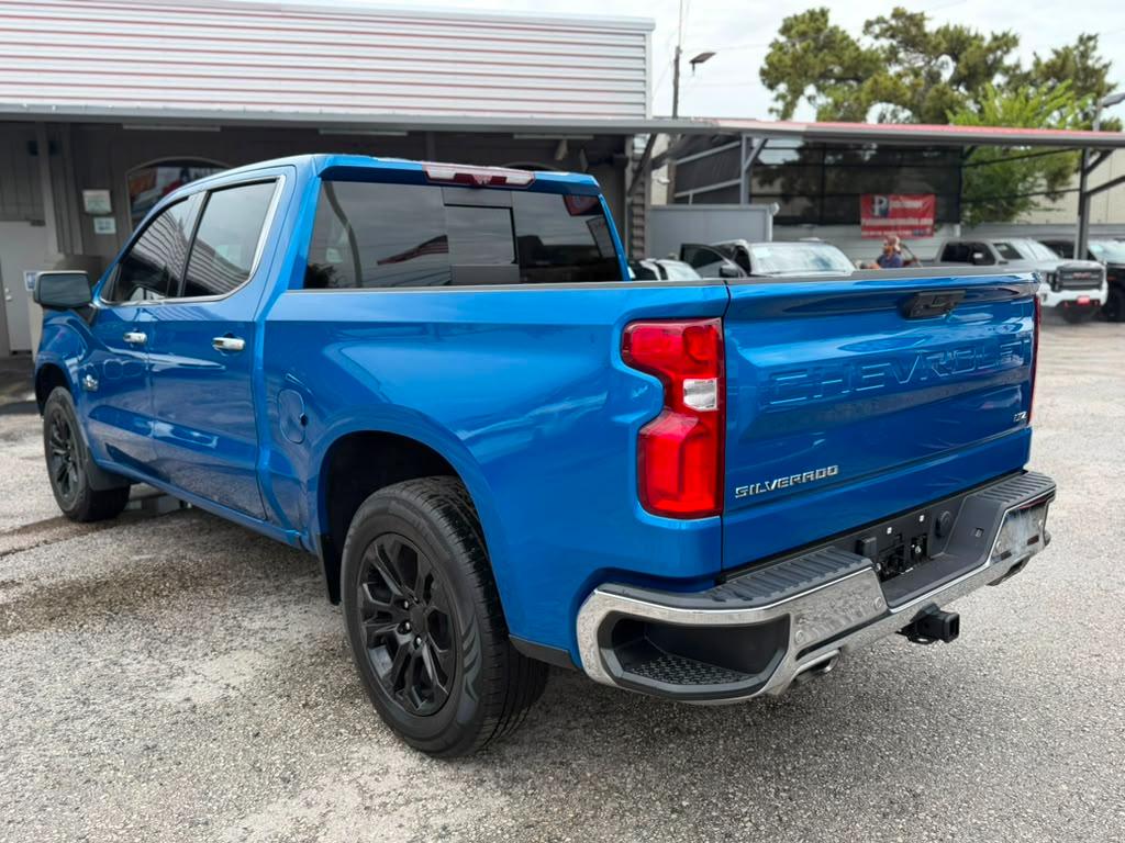 Chevrolet Silverado 1500 LTZ Crew Cab 4WD 2022