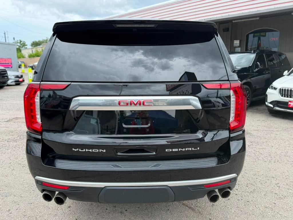 GMC Yukon XL Denali 4WD 2021