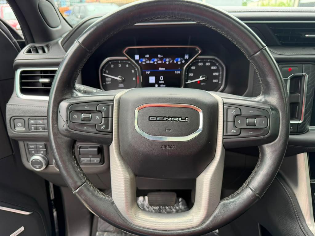 GMC Yukon XL Denali 4WD 2021