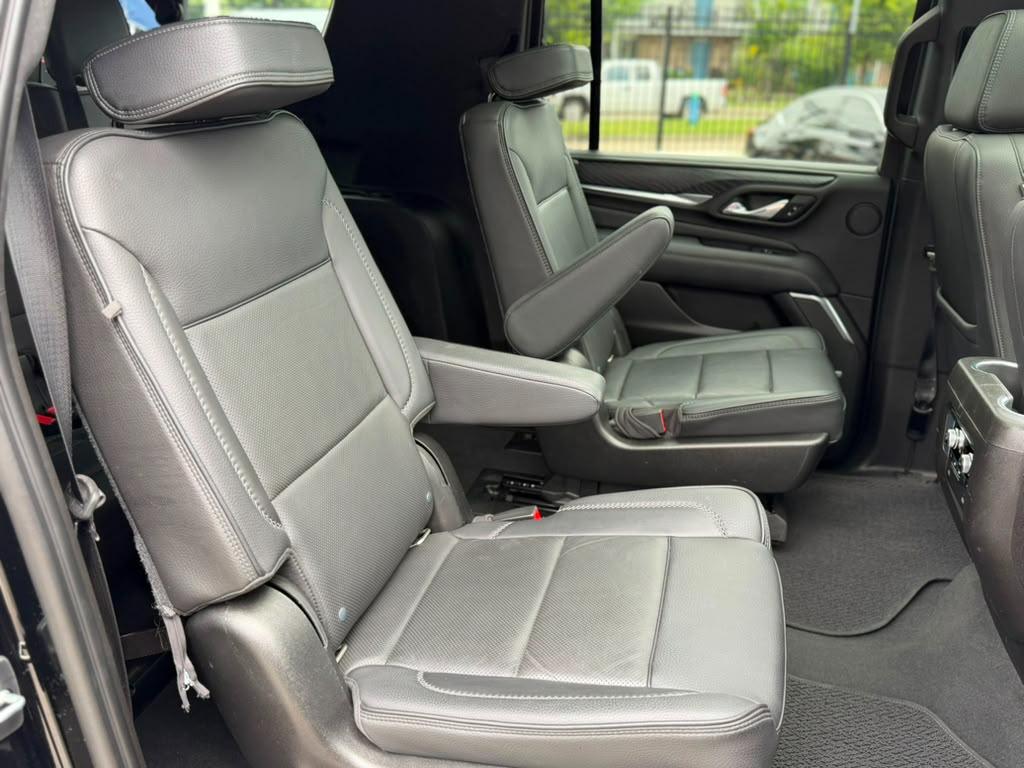 GMC Yukon XL Denali 4WD 2021