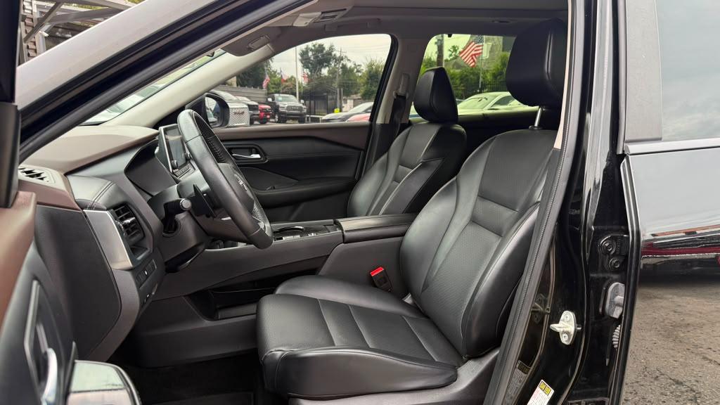 Nissan Rogue SV 2023
