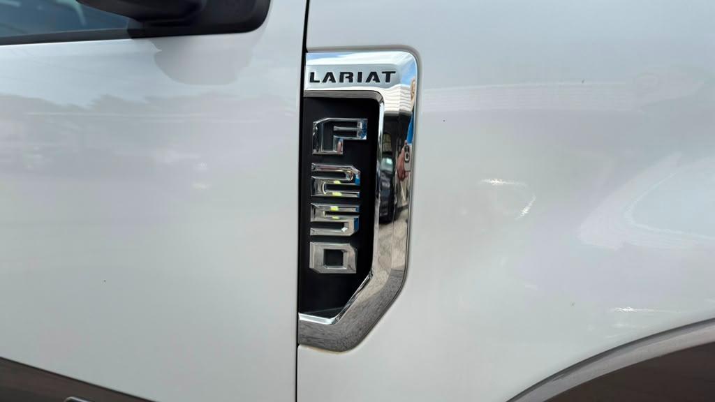 Ford F-250 SD Lariat 2019