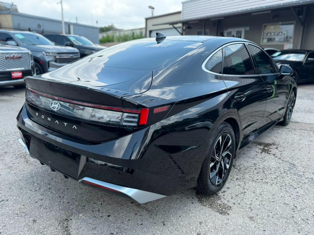 Hyundai Sonata SEL 2024