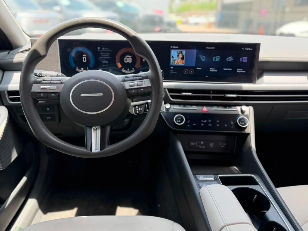 Hyundai Sonata SEL 2024