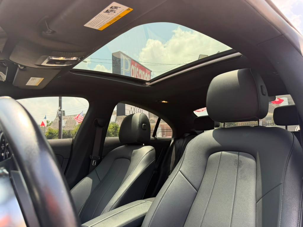 Mercedes-Benz CLA-Class CLA250 4MATIC 2025